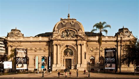 Il Museo Nazionale delle Belle Arti: Una Sinfonia di Arte e Storia Filippina!